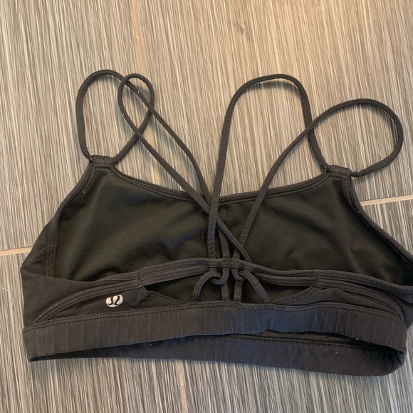 Lululemon Make a Move Bra - Picture 2 of 2